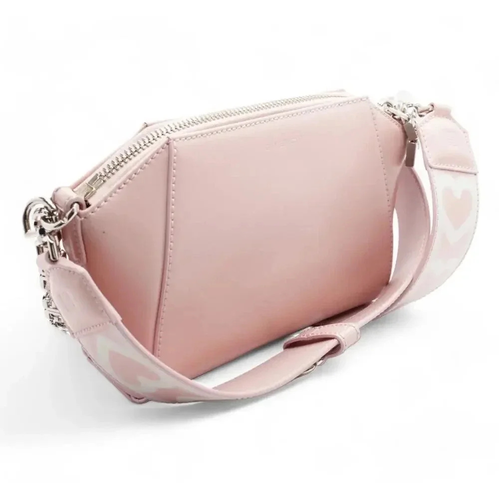 Givenchy x Chito Antigona Bag With Tag Effect Heart Print - Picture 4 of 13